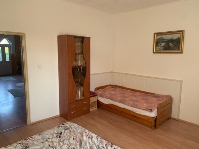 Appartement Érd - Csendes, kényelmes családi ház Extérieur photo