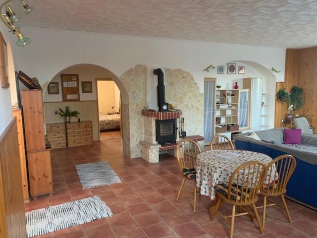 Appartement Érd - Csendes, kényelmes családi ház Extérieur photo